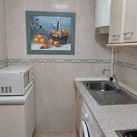 Santa Monica Apartment *